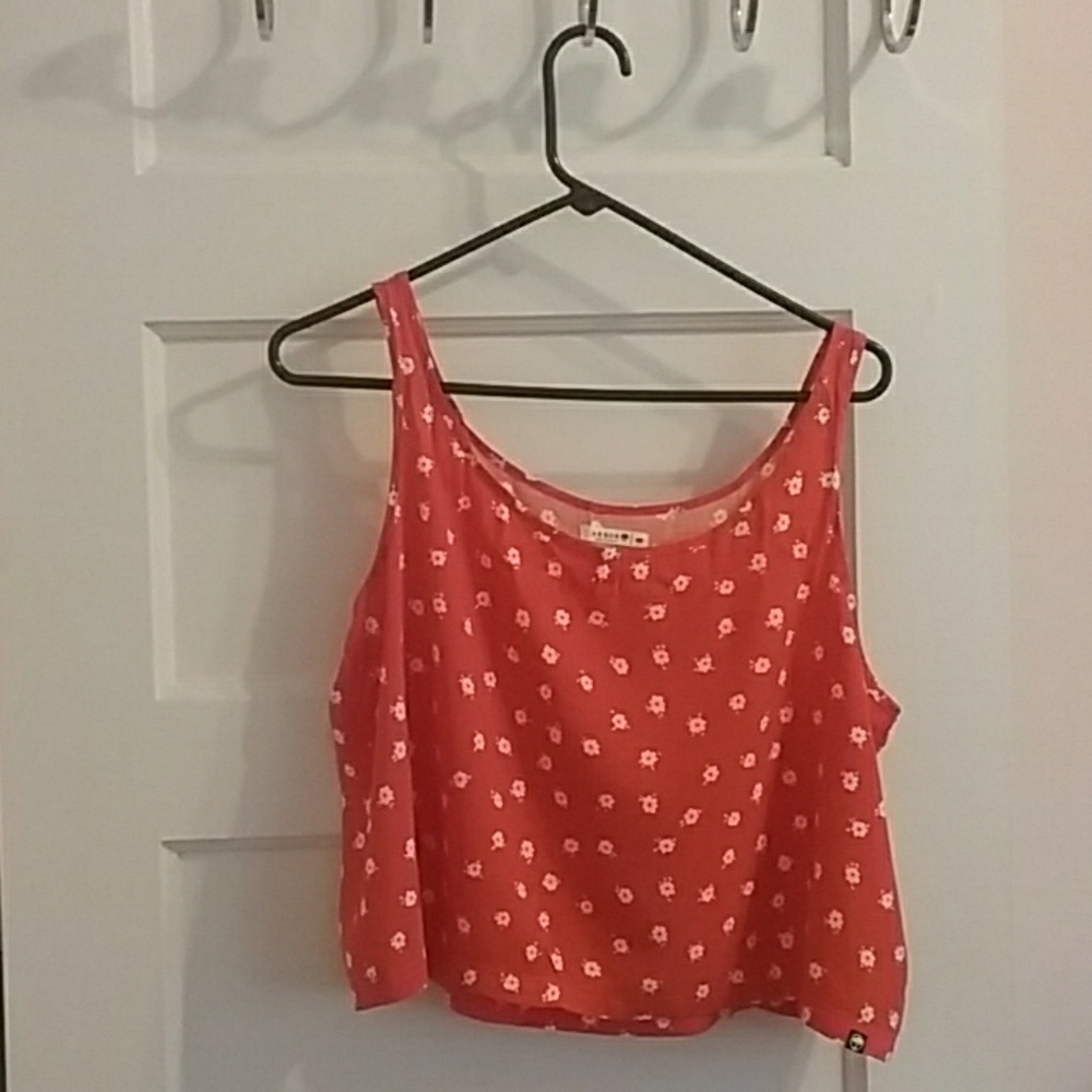 Floral cropped tank
